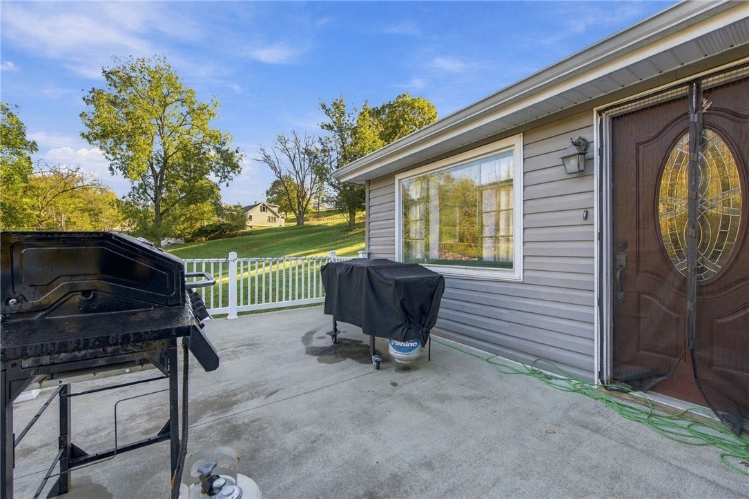 462 BARNEYS RUN ROAD, Fredericktown, PA 15333