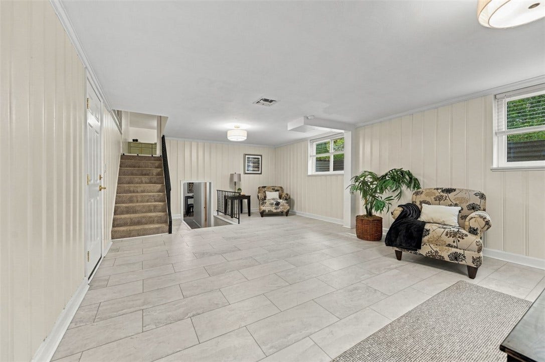 119 Saxony Dr, Pittsburgh, PA 15241 119 Saxony Dr, Pittsburgh, PA 15241