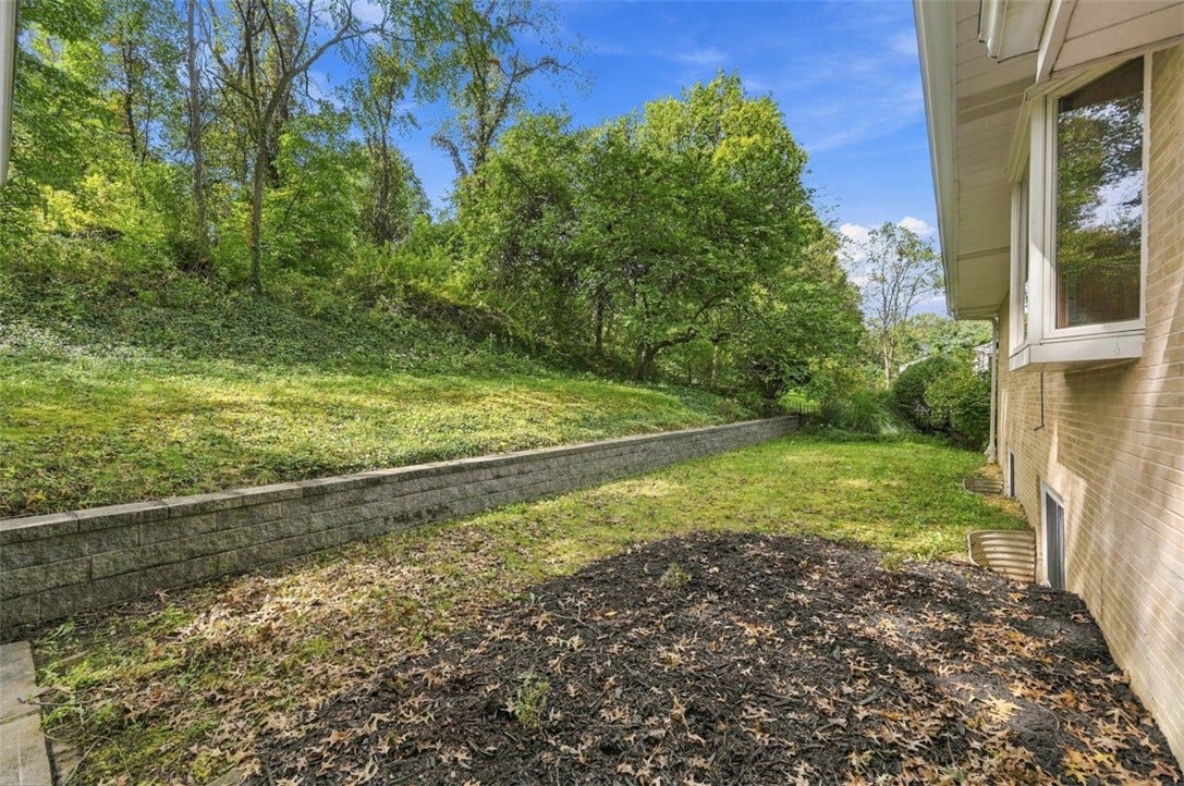 119 Saxony Dr, Pittsburgh, PA 15241 119 Saxony Dr, Pittsburgh, PA 15241
