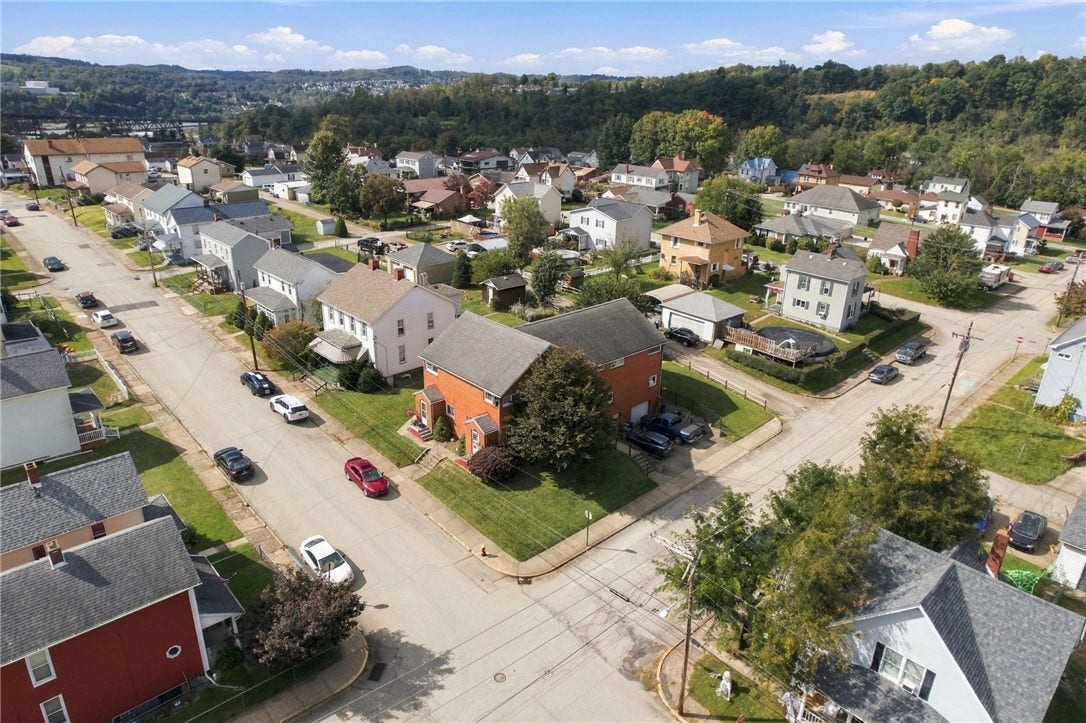 443 HENRY STREET, Belle Vernon, PA 15012 443 HENRY STREET, Belle Vernon, PA 15012