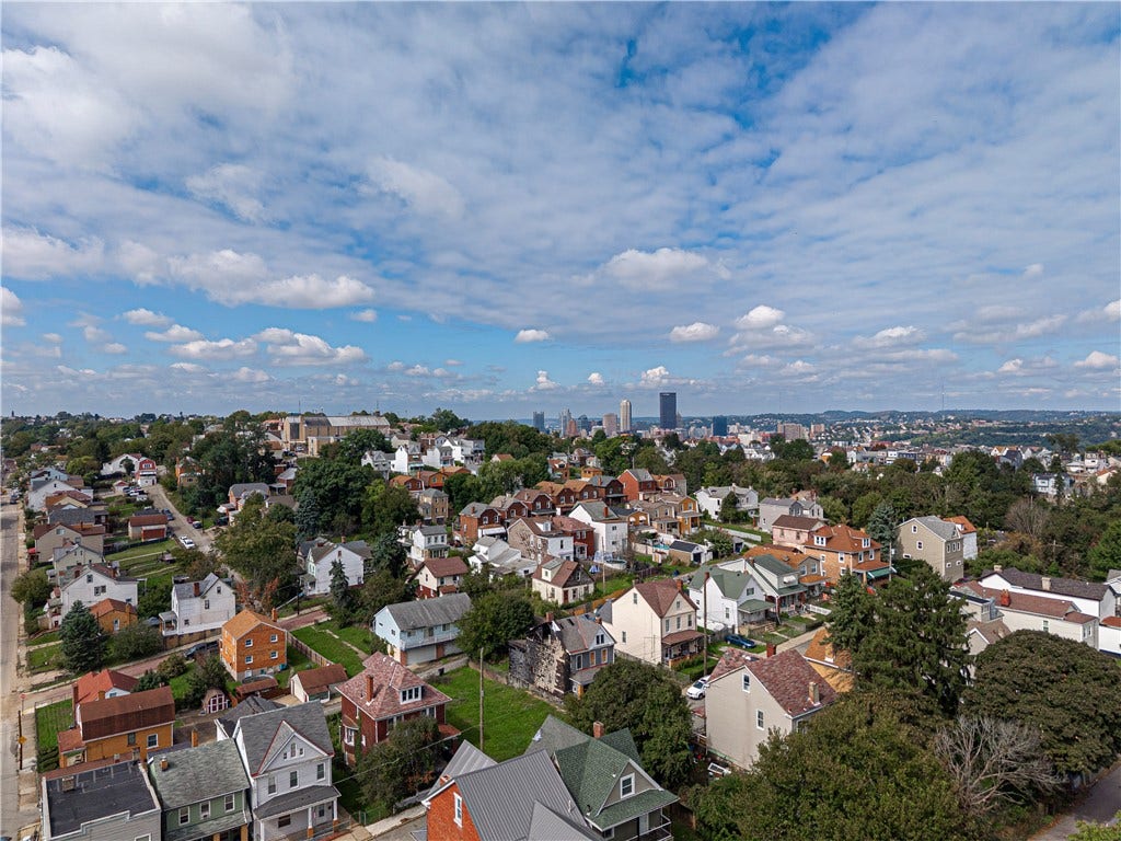 2828 Spring St, Pittsburgh, PA 15210 2828 Spring St, Pittsburgh, PA 15210