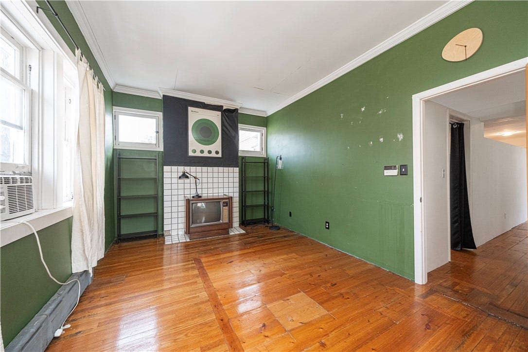2828 Spring St, Pittsburgh, PA 15210 2828 Spring St, Pittsburgh, PA 15210