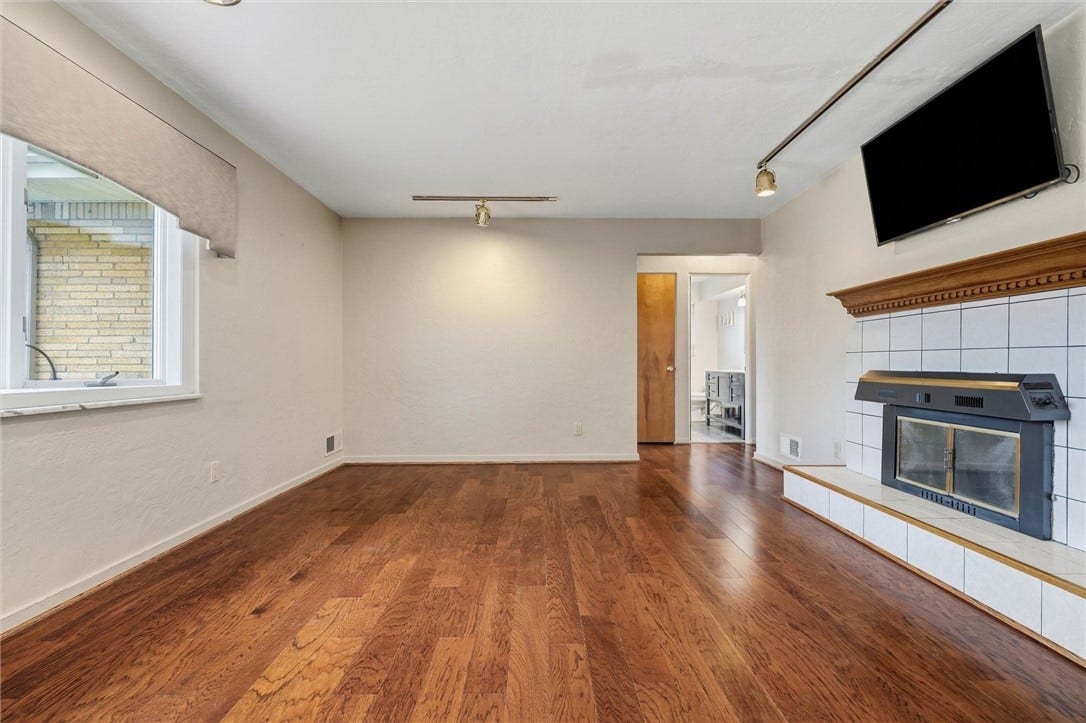 4770 Sherwood Dr, Pittsburgh, PA 15236 4770 Sherwood Dr, Pittsburgh, PA 15236