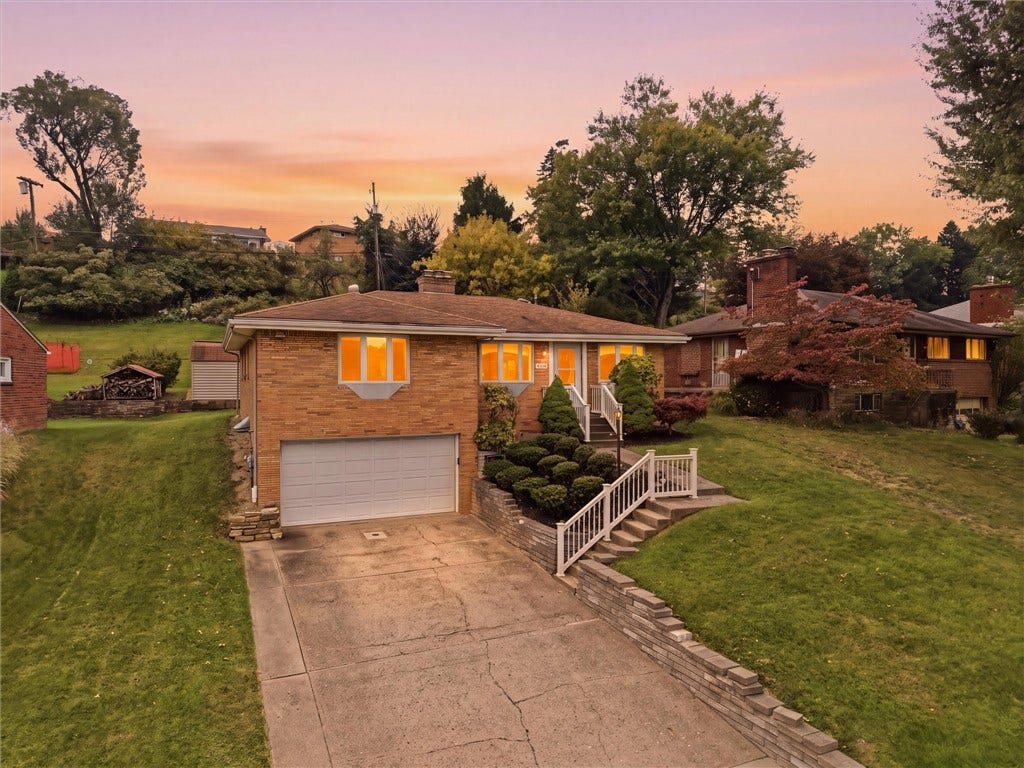 4770 Sherwood Dr, Pittsburgh, PA 15236 All brick structure with plenty of parking