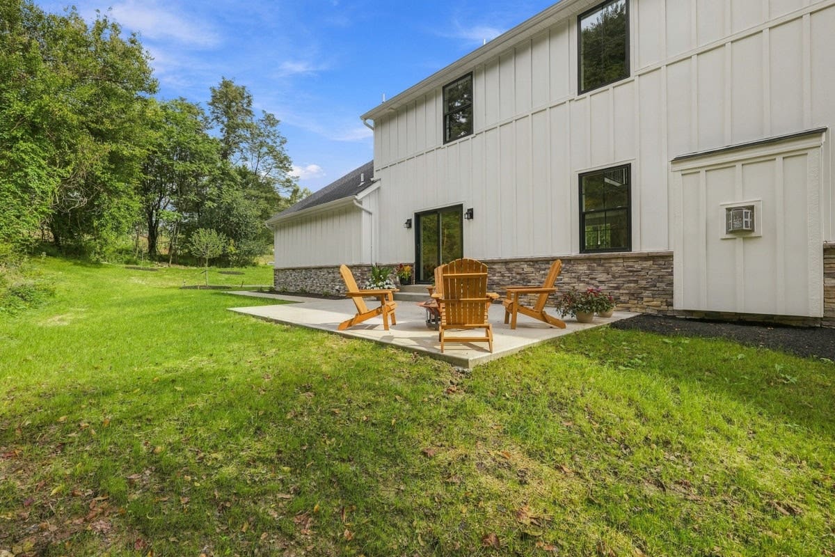 105 Old Indian Trail Rd, Pittsburgh, PA 15238 105 Old Indian Trail Rd, Pittsburgh, PA 15238
