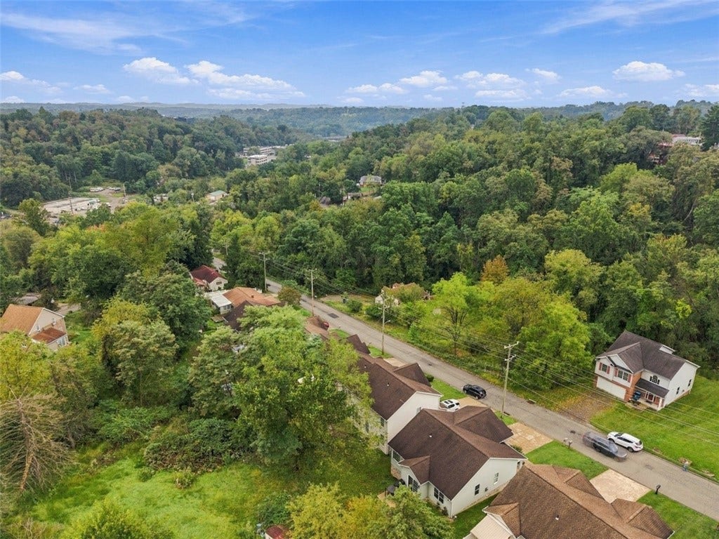 525 Hoover Rd, Pittsburgh, PA 15235 525 Hoover Rd, Pittsburgh, PA 15235
