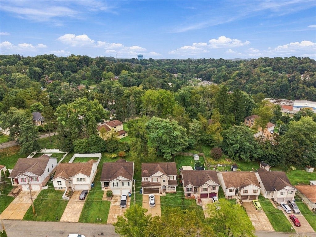 525 Hoover Rd, Pittsburgh, PA 15235 525 Hoover Rd, Pittsburgh, PA 15235