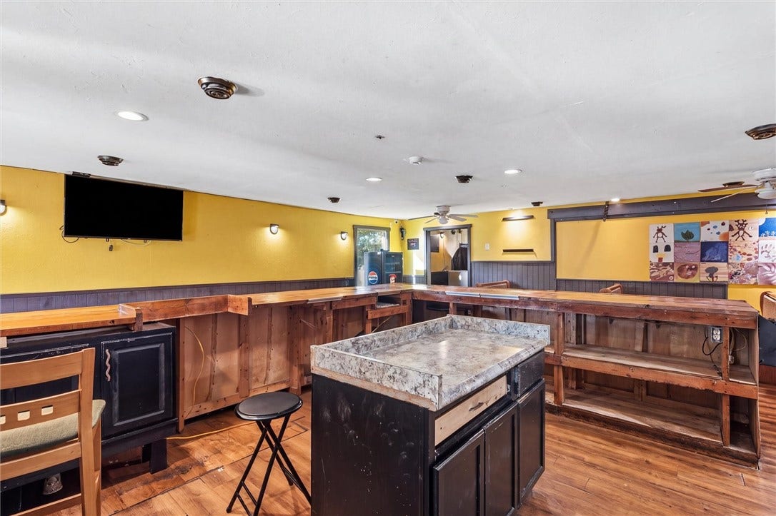 103 Serene Ln, Butler, PA 16002
