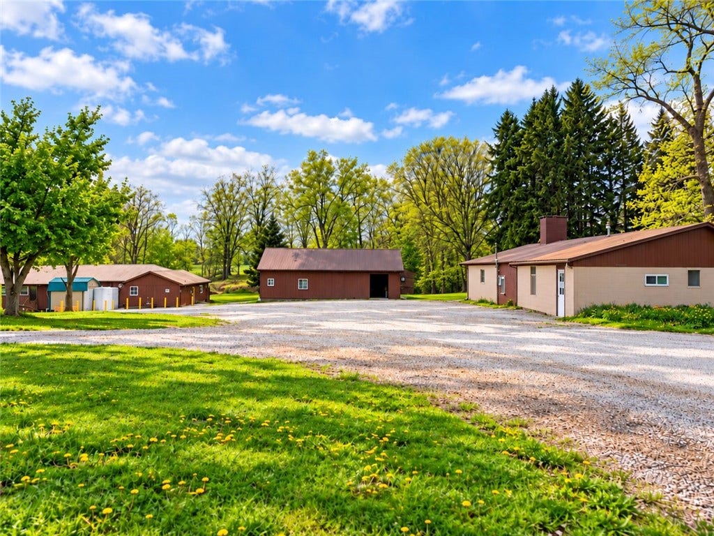 103 Serene Ln, Butler, PA 16002