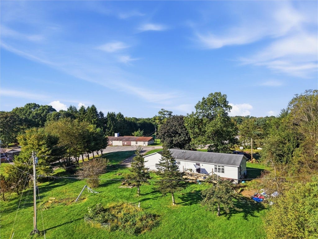 103 Serene Ln, Butler, PA 16002