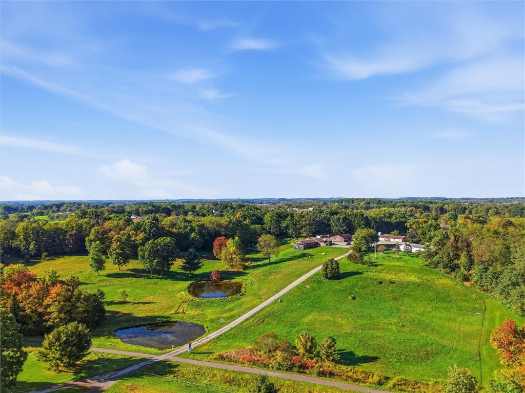 103 Serene Ln, Butler, PA 16002