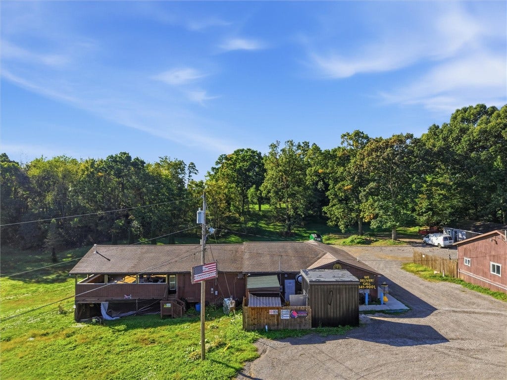 103 Serene Ln, Butler, PA 16002
