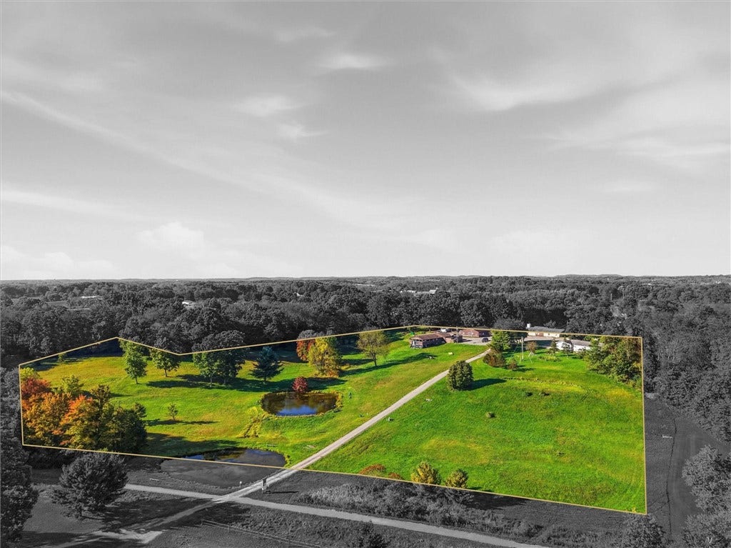 103 Serene Ln, Butler, PA 16002