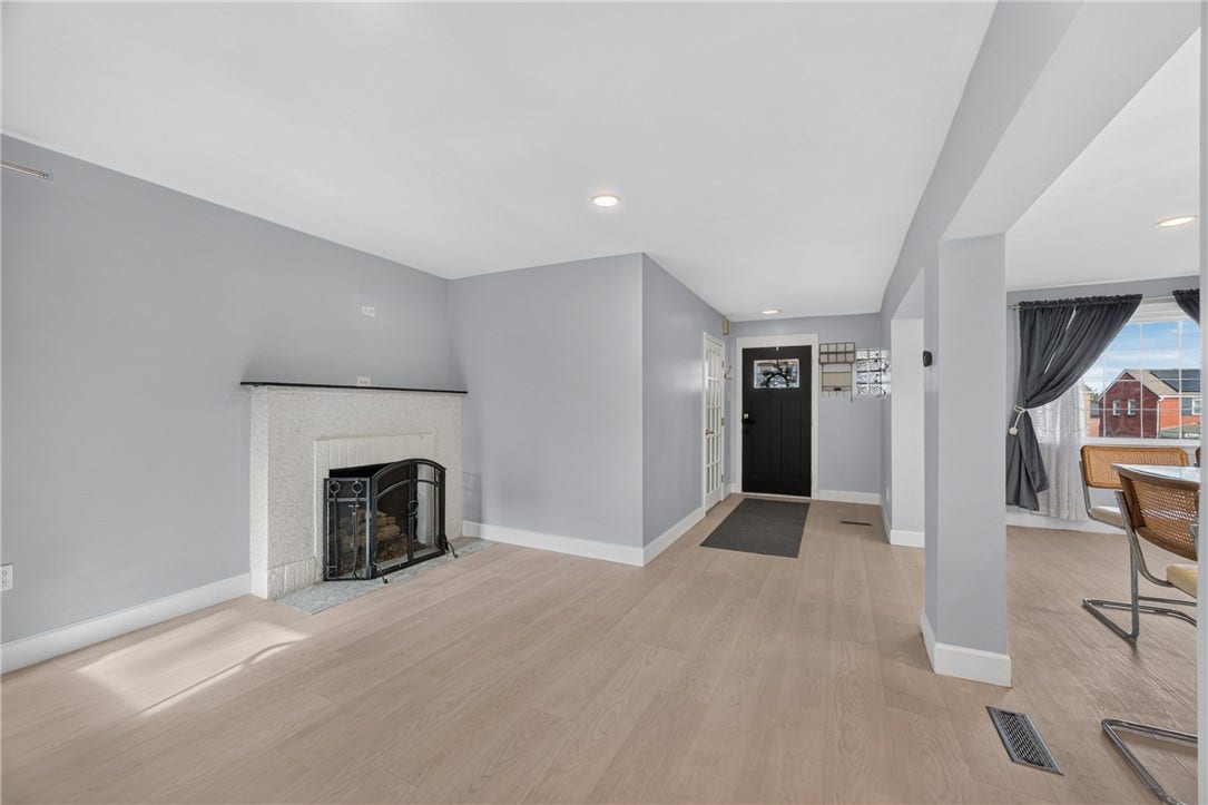 Living Room (12x12), view from back toward entryway