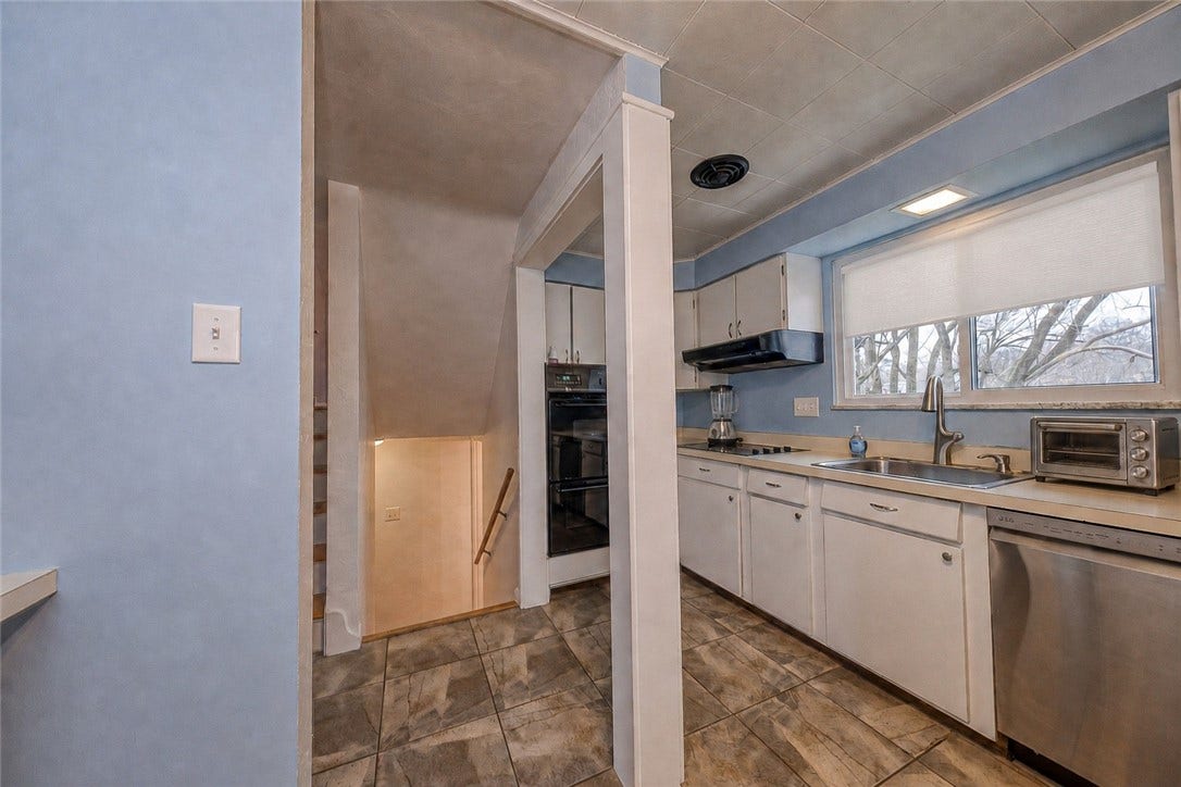 A well-appointed kitchen makes everyday meal preparation a pleasure.