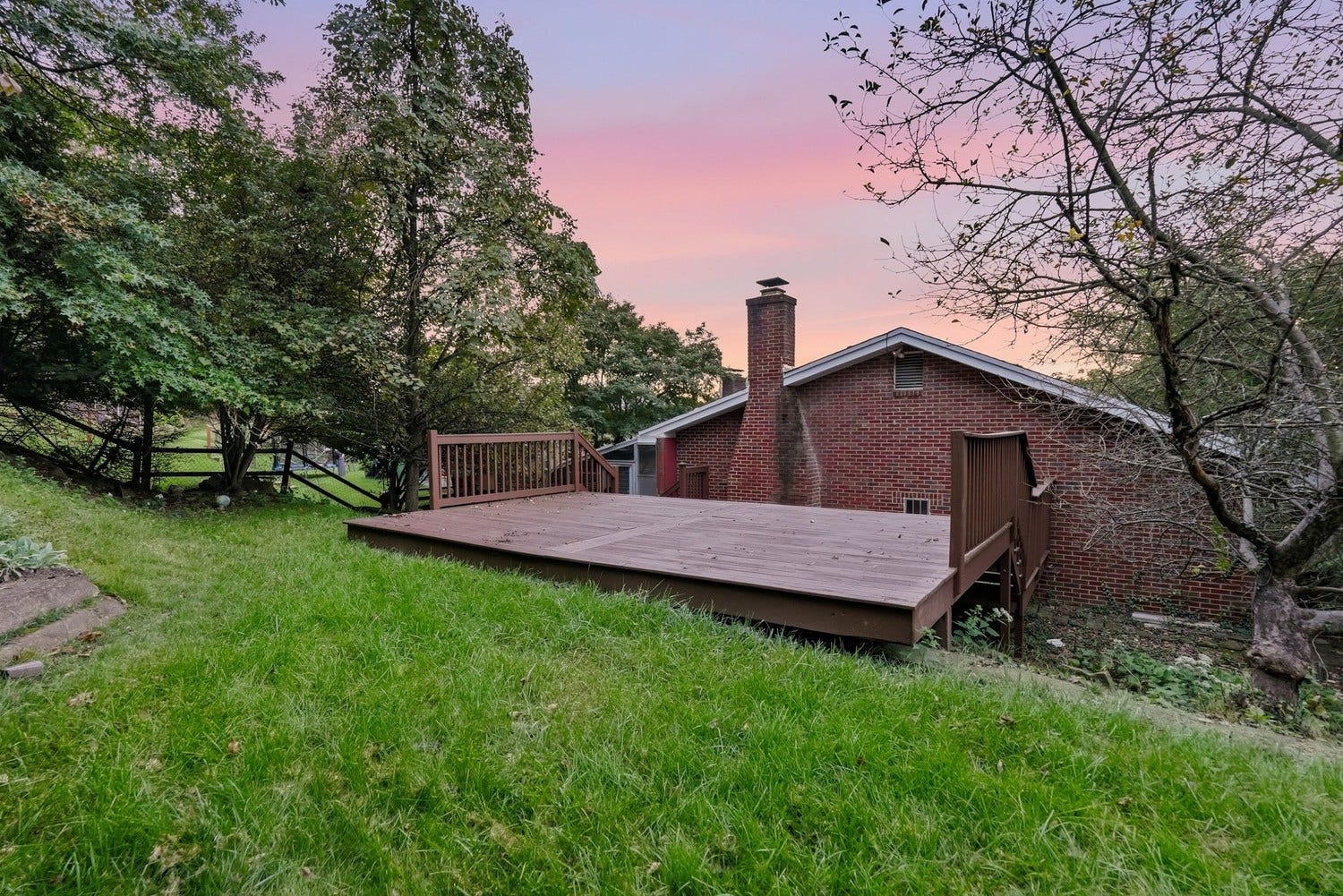 2019 Arnold Acres Drive, Pittsburgh, PA 15205