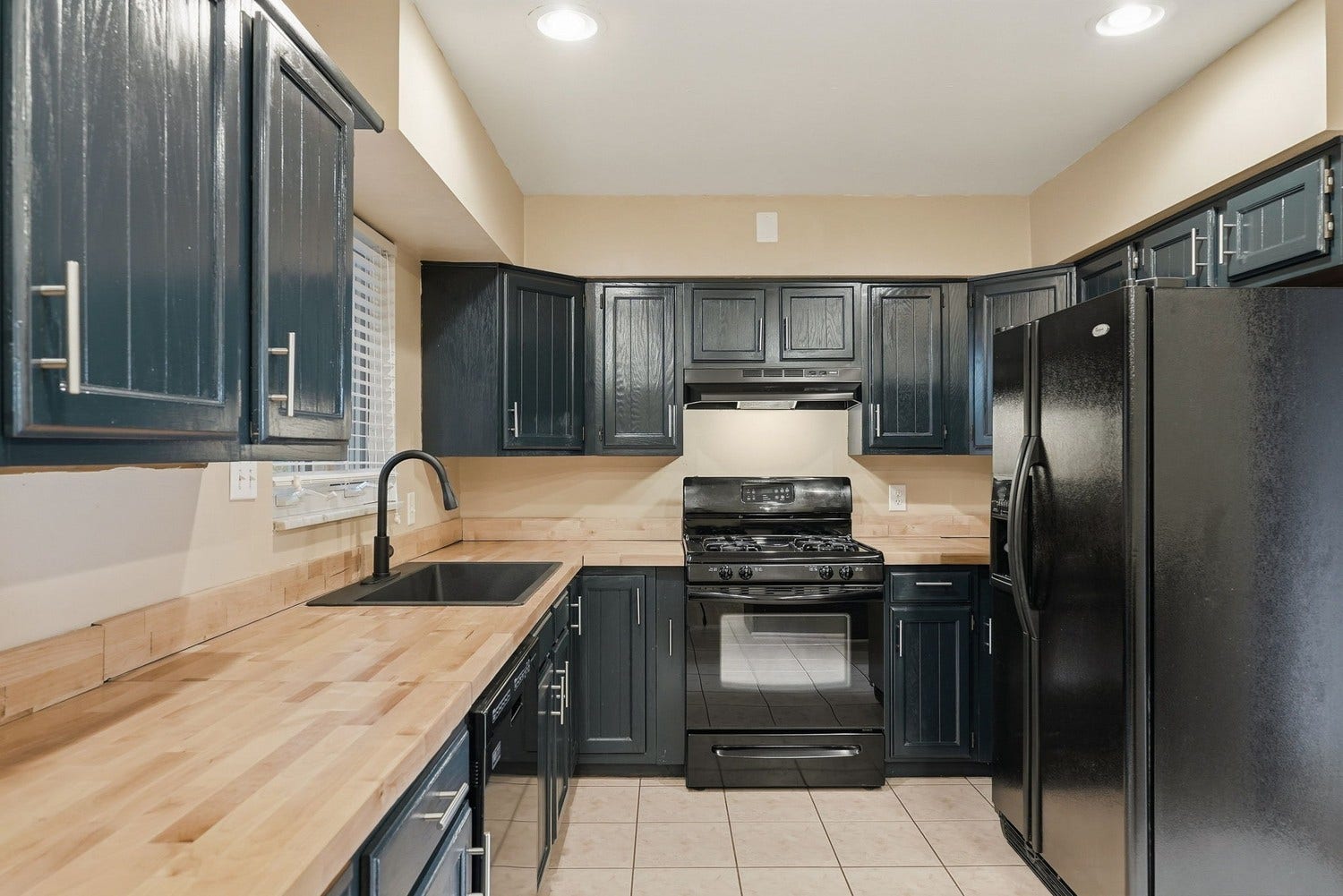 2019 Arnold Acres Drive, Pittsburgh, PA 15205