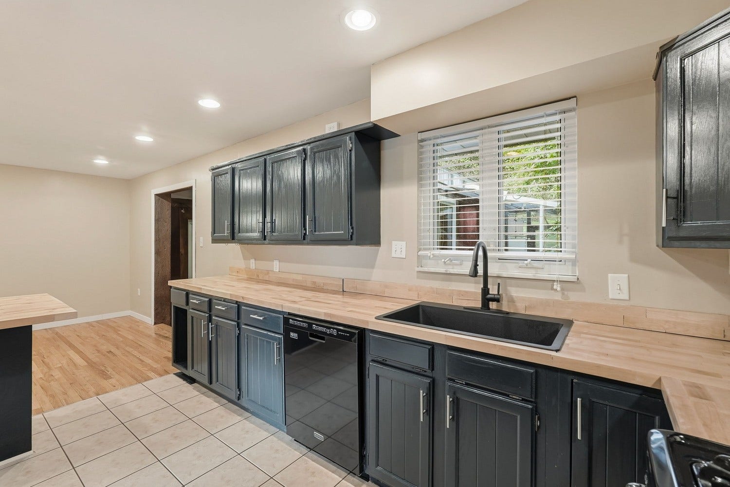 2019 Arnold Acres Drive, Pittsburgh, PA 15205