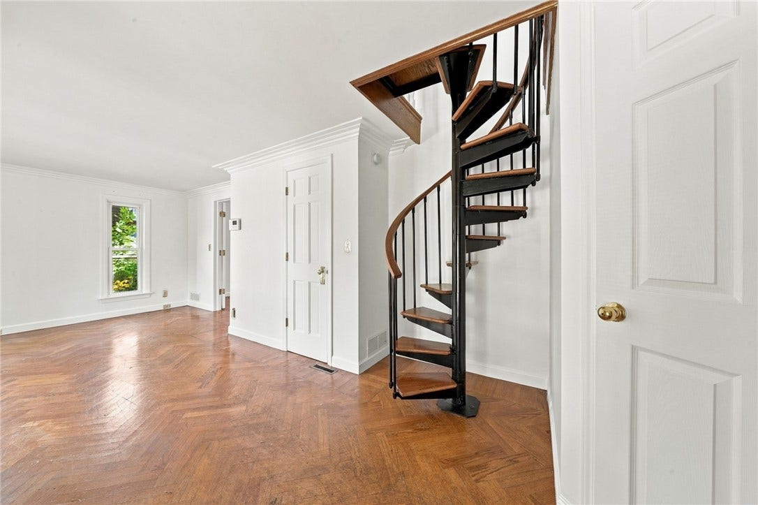 509 Old Farm Rd, Pittsburgh, PA 15234