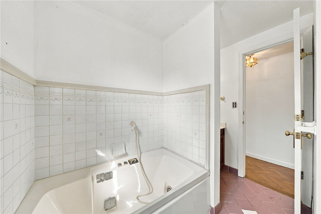 509 Old Farm Rd, Pittsburgh, PA 15234
