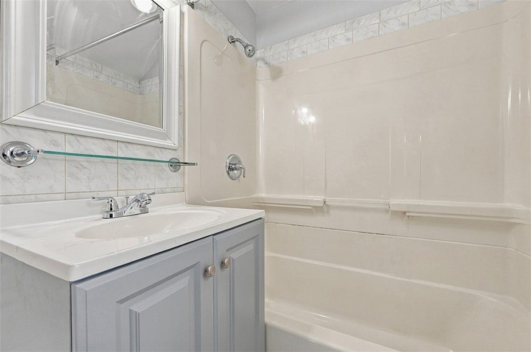 2291 Lambeth Drive, Pittsburgh, PA 15241