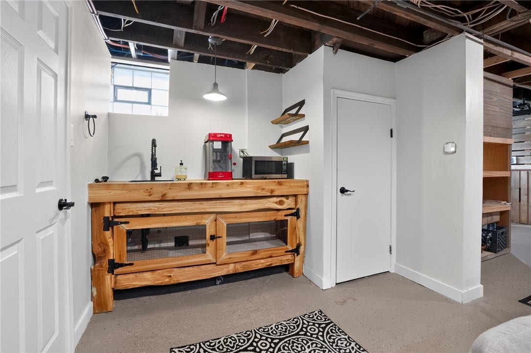 2654 Mount Royal Rd, Pittsburgh, PA 15217
