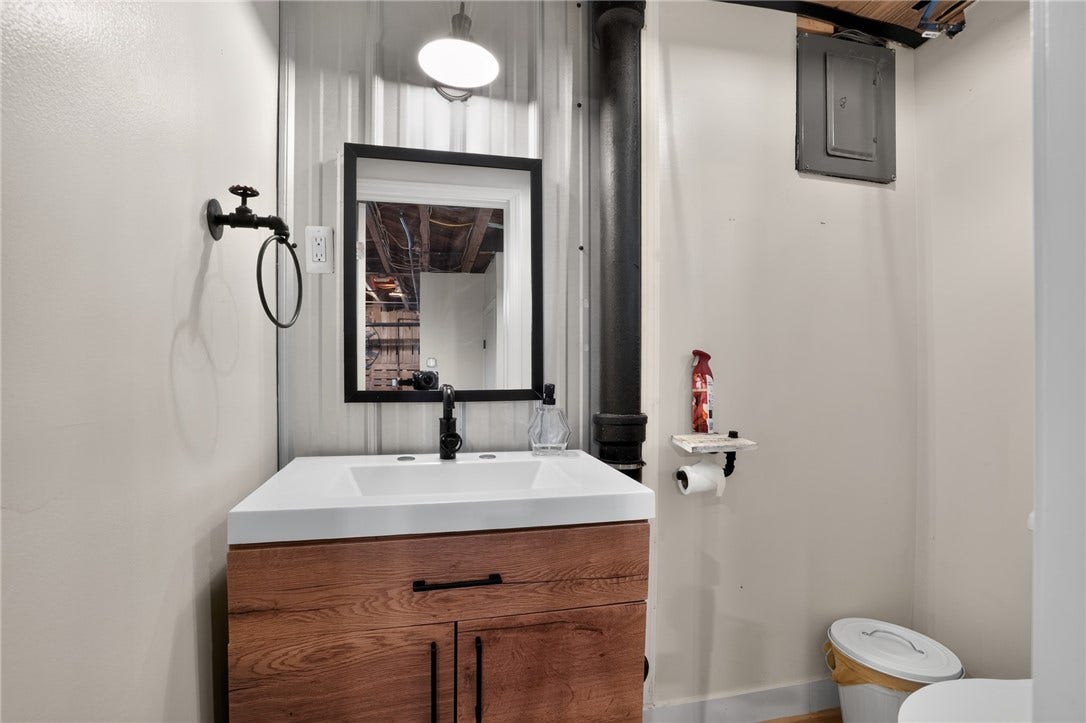 2654 Mount Royal Rd, Pittsburgh, PA 15217