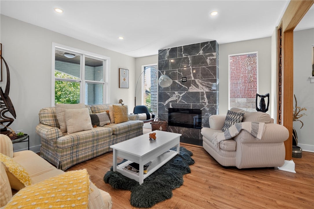 2654 Mount Royal Rd, Pittsburgh, PA 15217