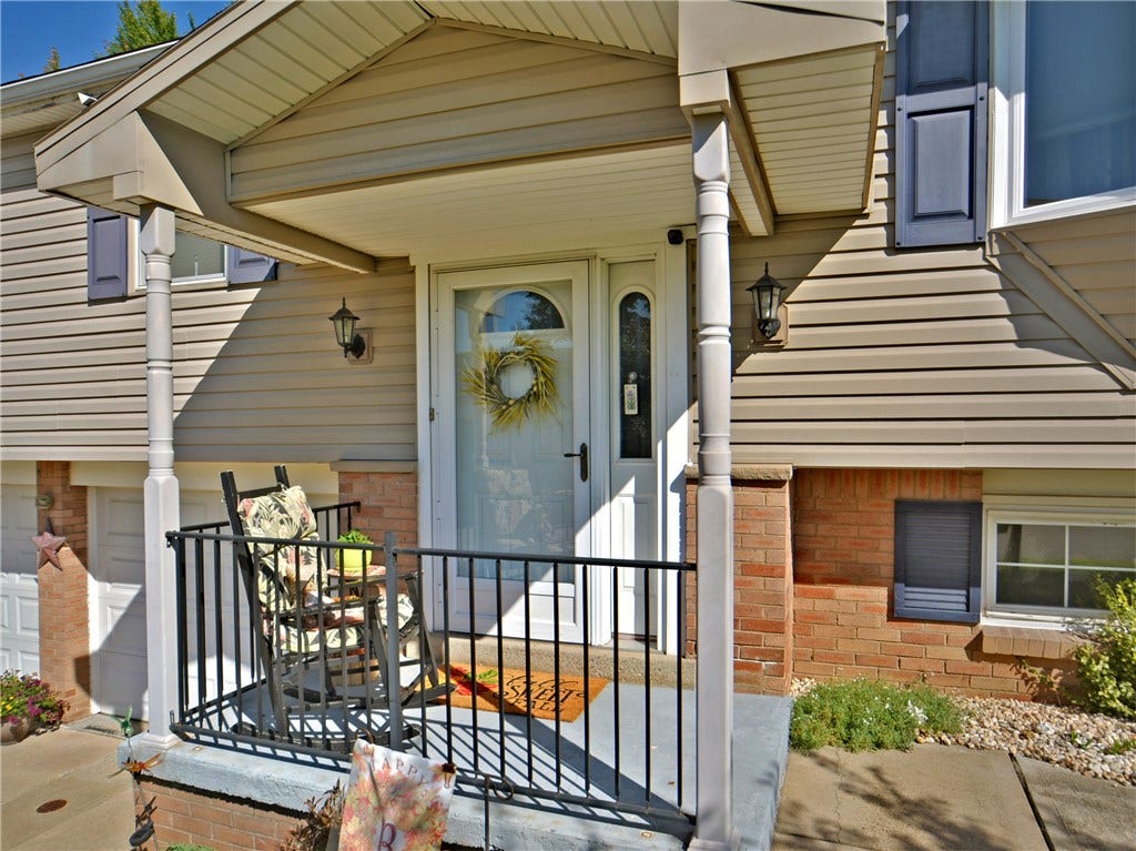 349 Oak Rd, Pittsburgh, PA 15239 349 Oak Rd, Pittsburgh, PA 15239