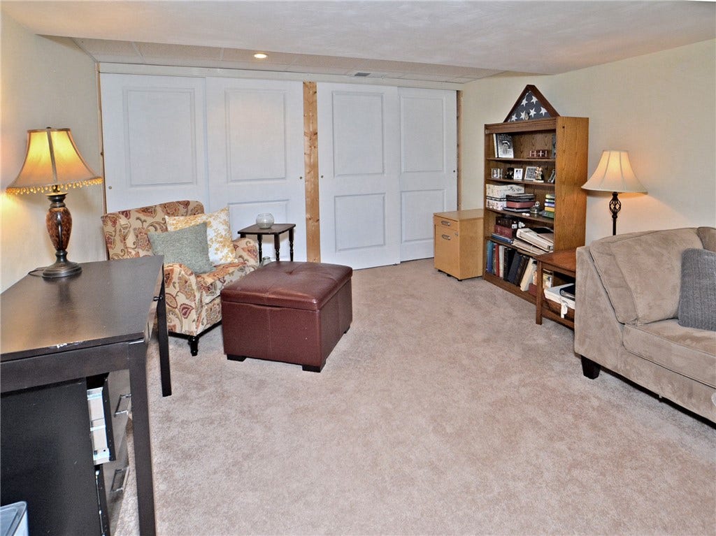 349 Oak Rd, Pittsburgh, PA 15239 349 Oak Rd, Pittsburgh, PA 15239