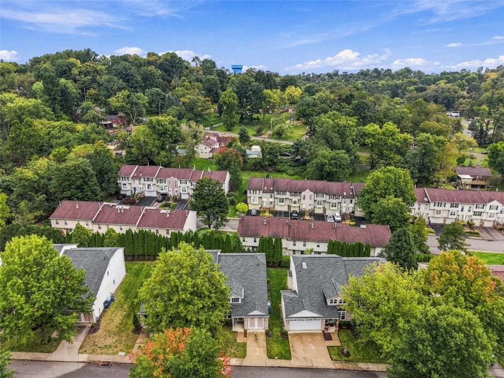 599 Newport Dr, Pittsburgh, PA 15235 599 Newport Dr, Pittsburgh, PA 15235