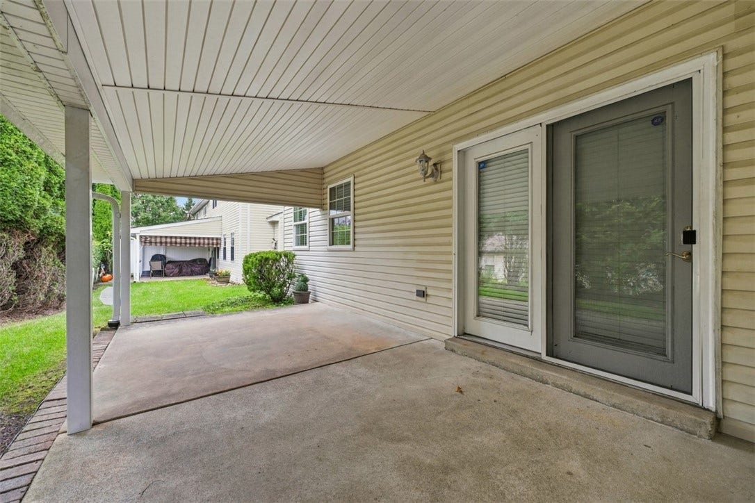599 Newport Dr, Pittsburgh, PA 15235 599 Newport Dr, Pittsburgh, PA 15235