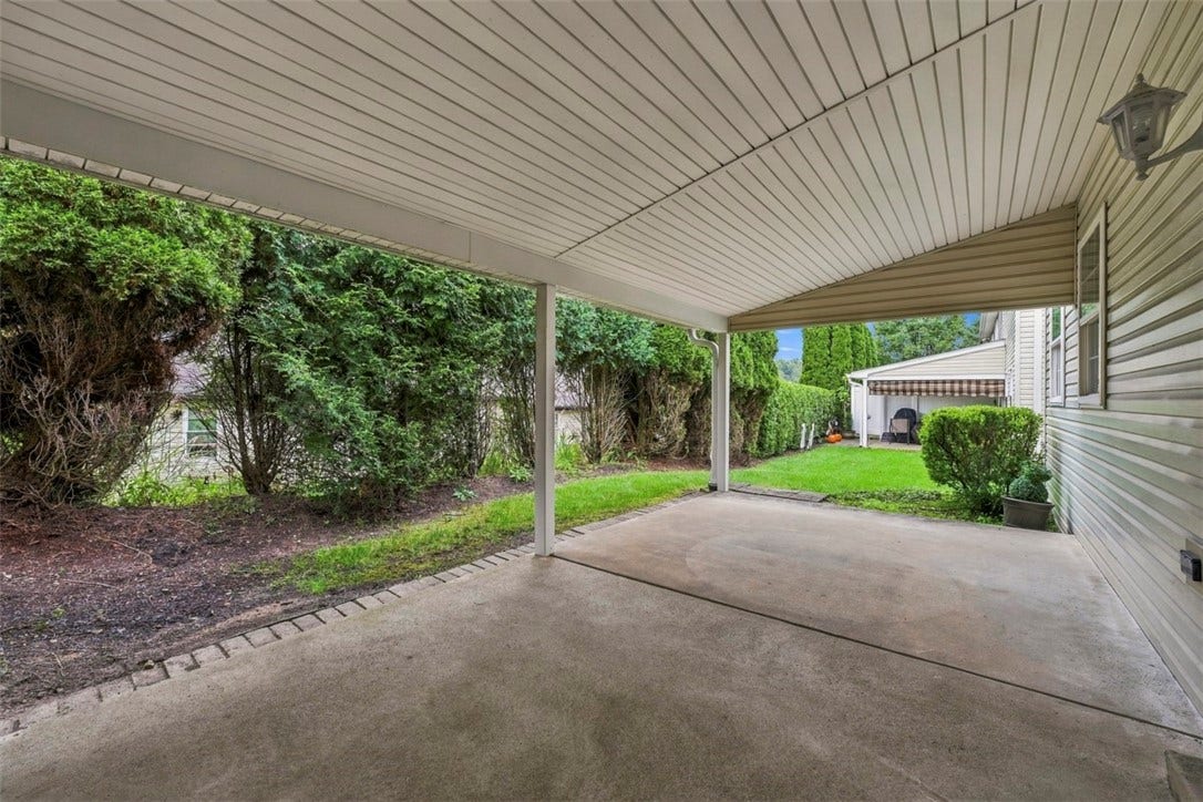 599 Newport Dr, Pittsburgh, PA 15235 599 Newport Dr, Pittsburgh, PA 15235