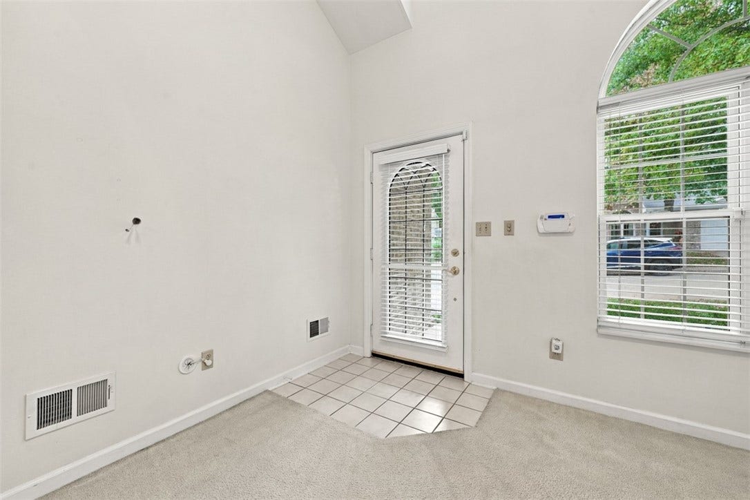 599 Newport Dr, Pittsburgh, PA 15235 599 Newport Dr, Pittsburgh, PA 15235