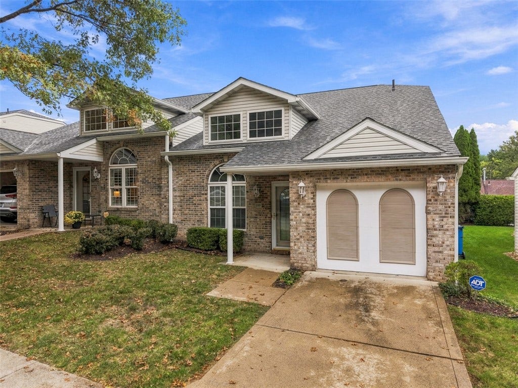 599 Newport Dr, Pittsburgh, PA 15235 599 Newport Dr, Pittsburgh, PA 15235