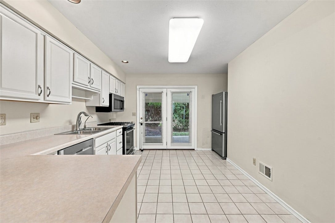 599 Newport Dr, Pittsburgh, PA 15235 599 Newport Dr, Pittsburgh, PA 15235