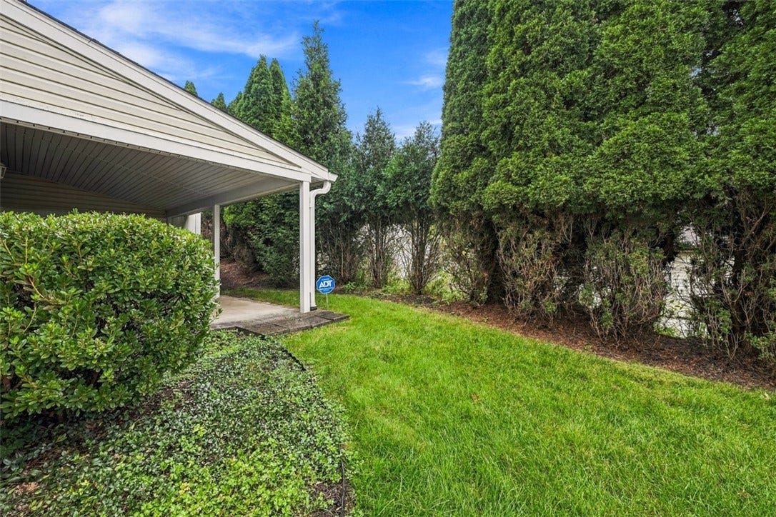 599 Newport Dr, Pittsburgh, PA 15235 599 Newport Dr, Pittsburgh, PA 15235