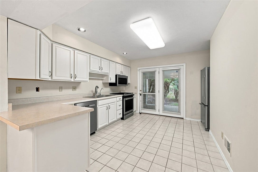 599 Newport Dr, Pittsburgh, PA 15235 599 Newport Dr, Pittsburgh, PA 15235