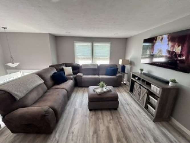126 Mohican Dr, Greensburg, PA 15601