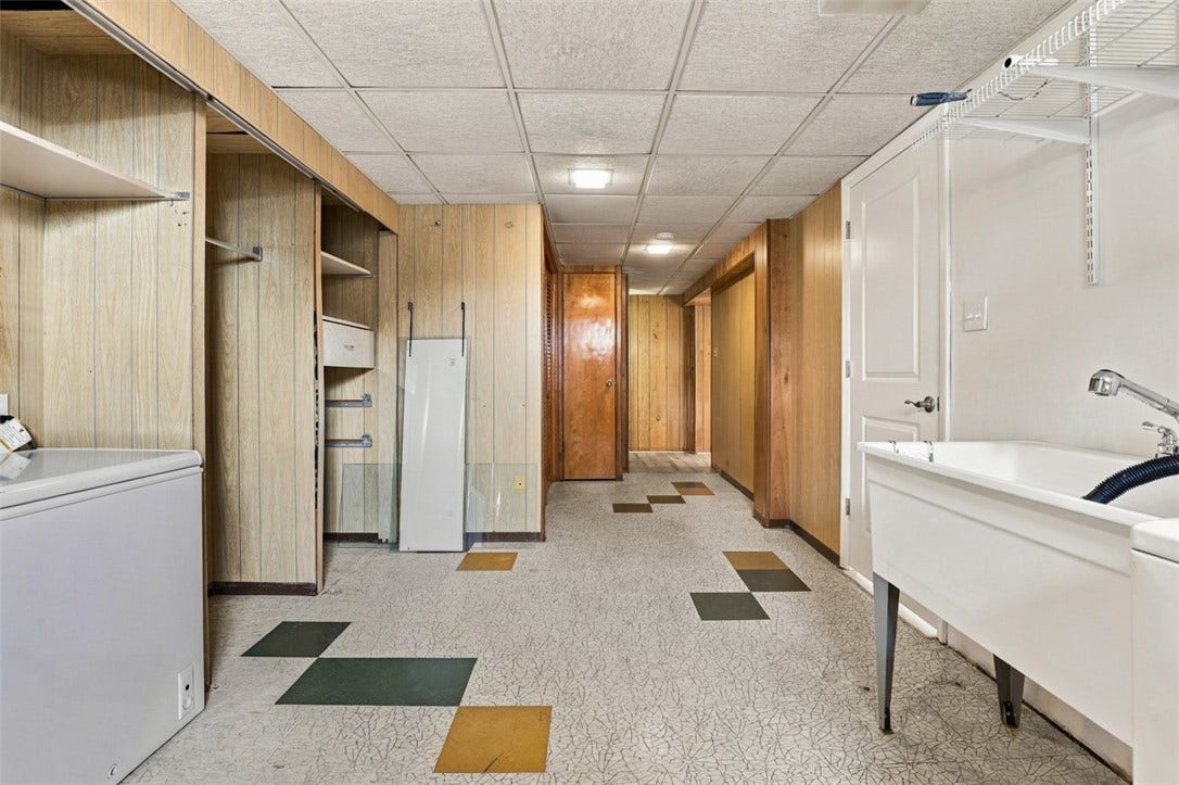 Laundry/ utility room