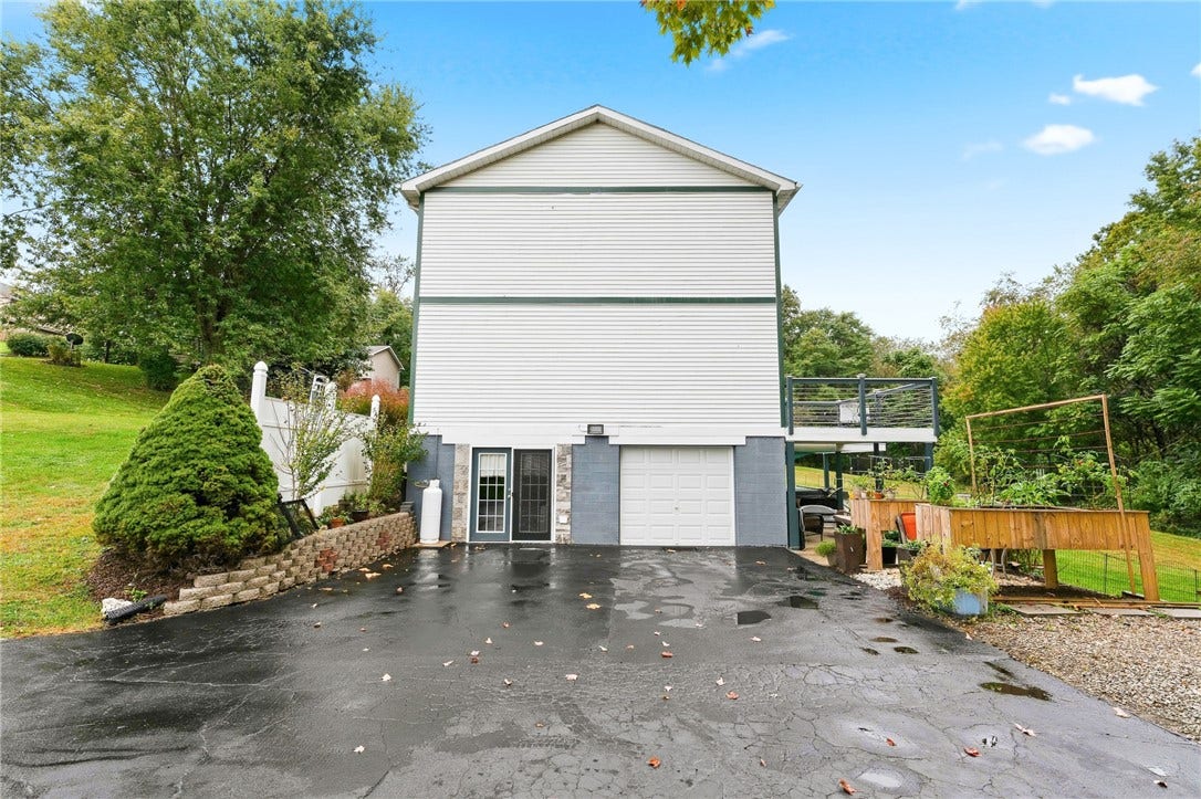 195 Michael Drive, Uniontown, PA 15401