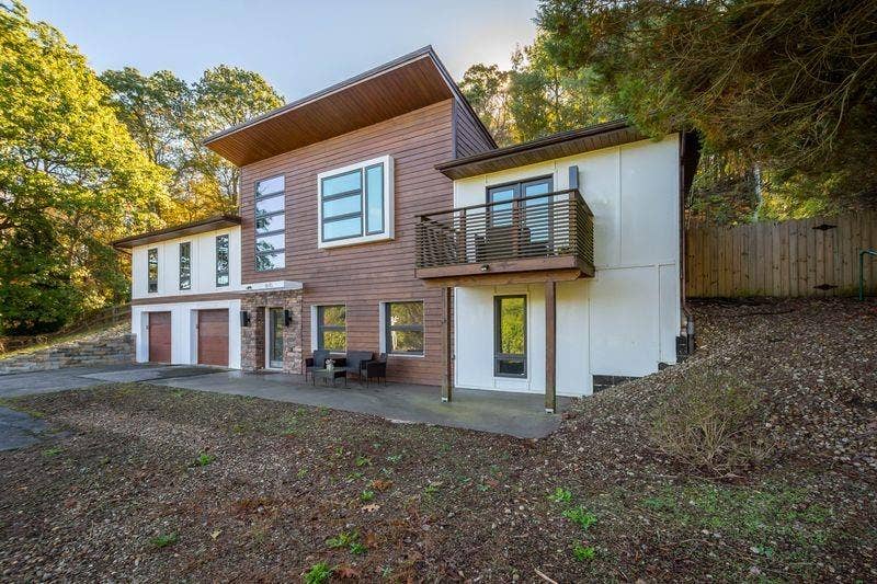 1645 Pegher Lane, Sewickley, PA 15143