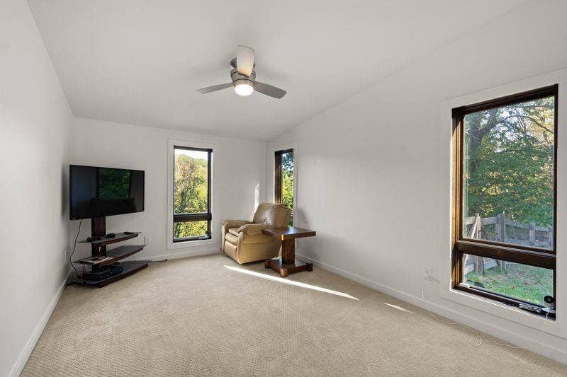 1645 Pegher Lane, Sewickley, PA 15143