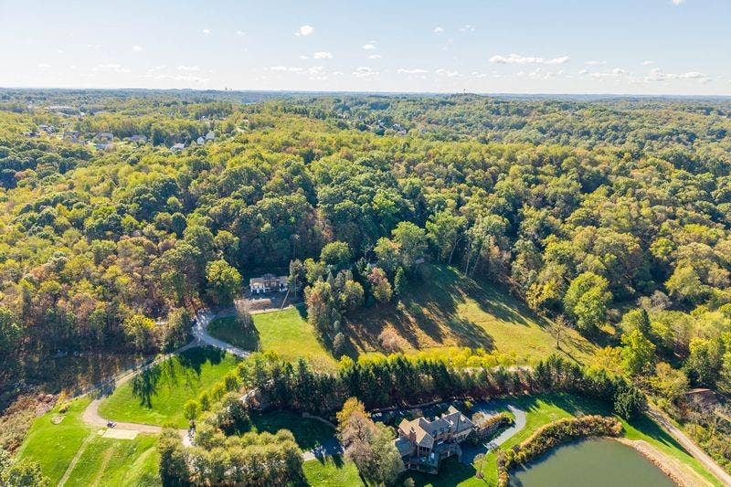 1645 Pegher Lane, Sewickley, PA 15143