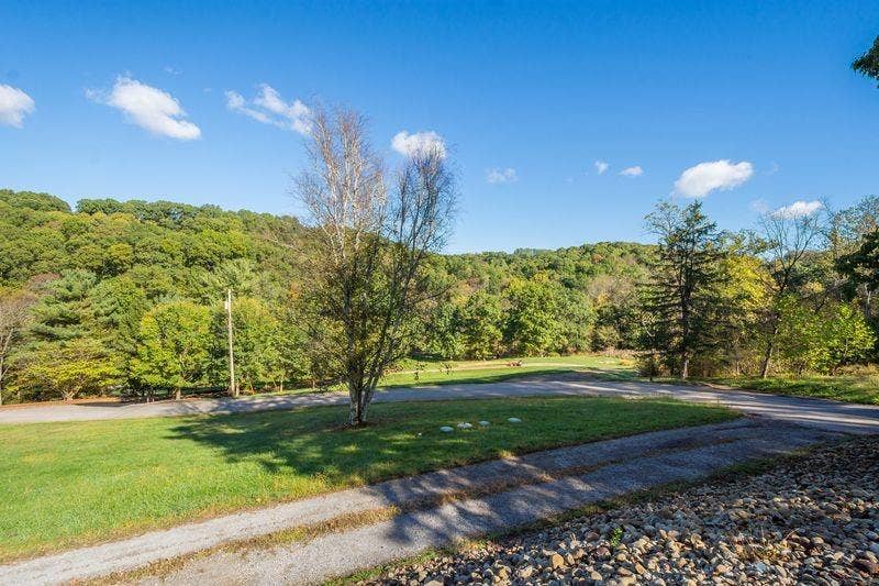 1645 Pegher Lane, Sewickley, PA 15143