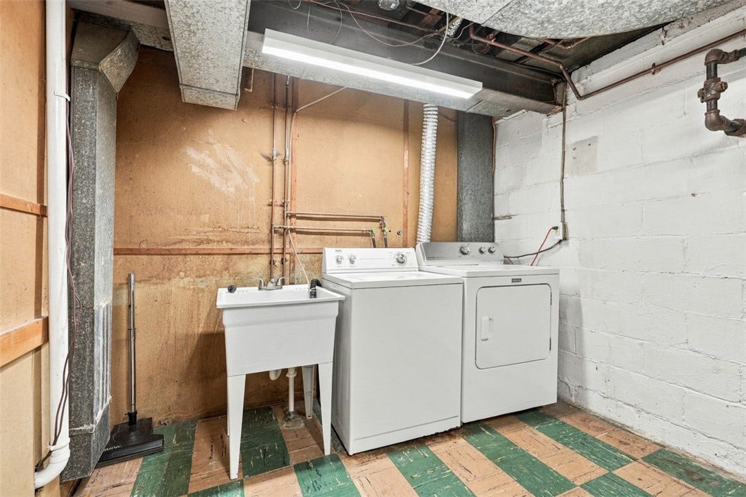 1118 Girard Rd, Pittsburgh, PA 15227 1118 Girard Rd, Pittsburgh, PA 15227