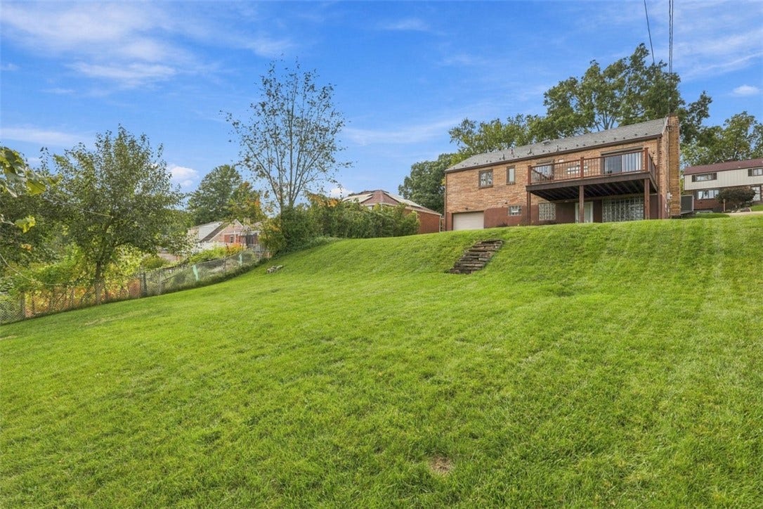 1118 Girard Rd, Pittsburgh, PA 15227 1118 Girard Rd, Pittsburgh, PA 15227