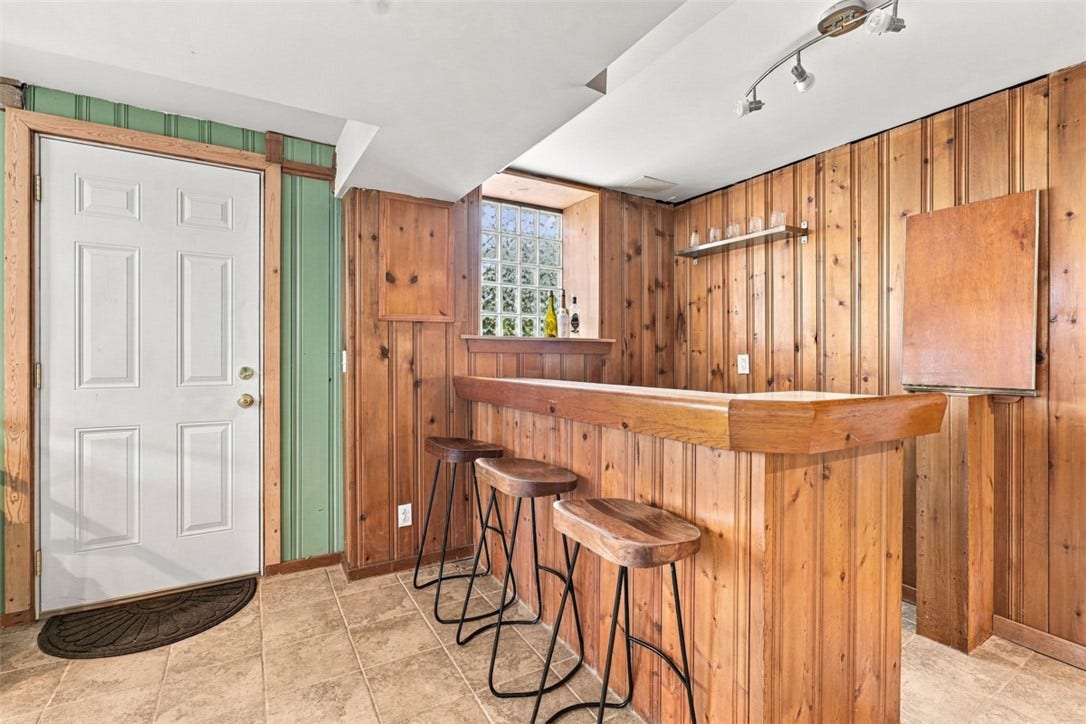 1118 Girard Rd, Pittsburgh, PA 15227 1118 Girard Rd, Pittsburgh, PA 15227