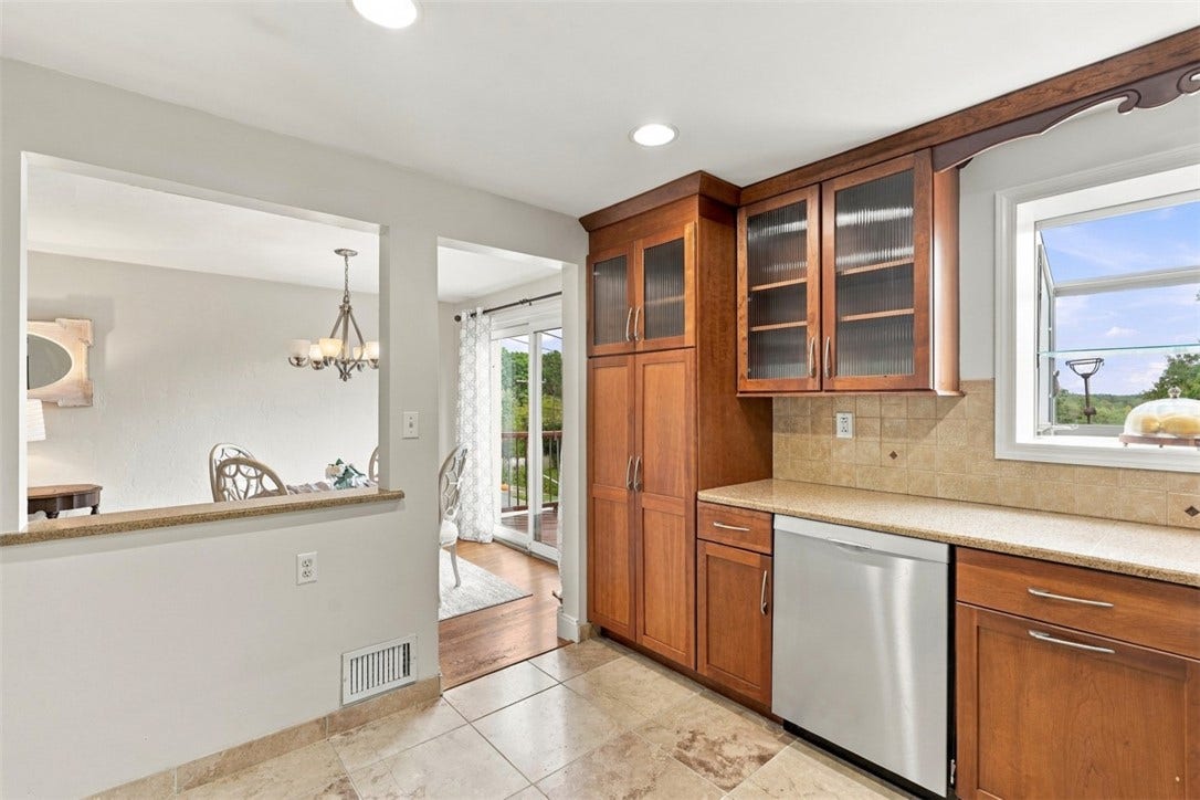 1118 Girard Rd, Pittsburgh, PA 15227 1118 Girard Rd, Pittsburgh, PA 15227