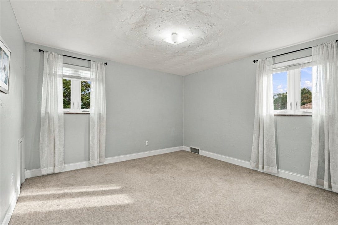 1118 Girard Rd, Pittsburgh, PA 15227 1118 Girard Rd, Pittsburgh, PA 15227